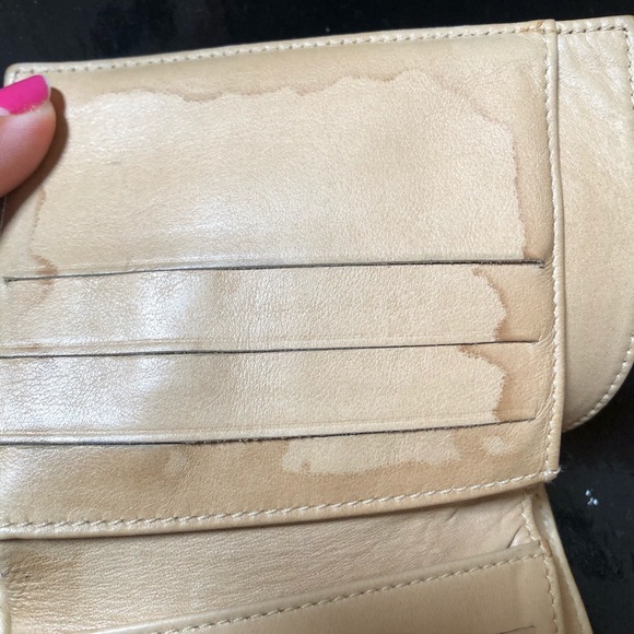 💰SOLD-Authentic Chanel Caviar leather CC bifold wallet - Picture 7 of 8